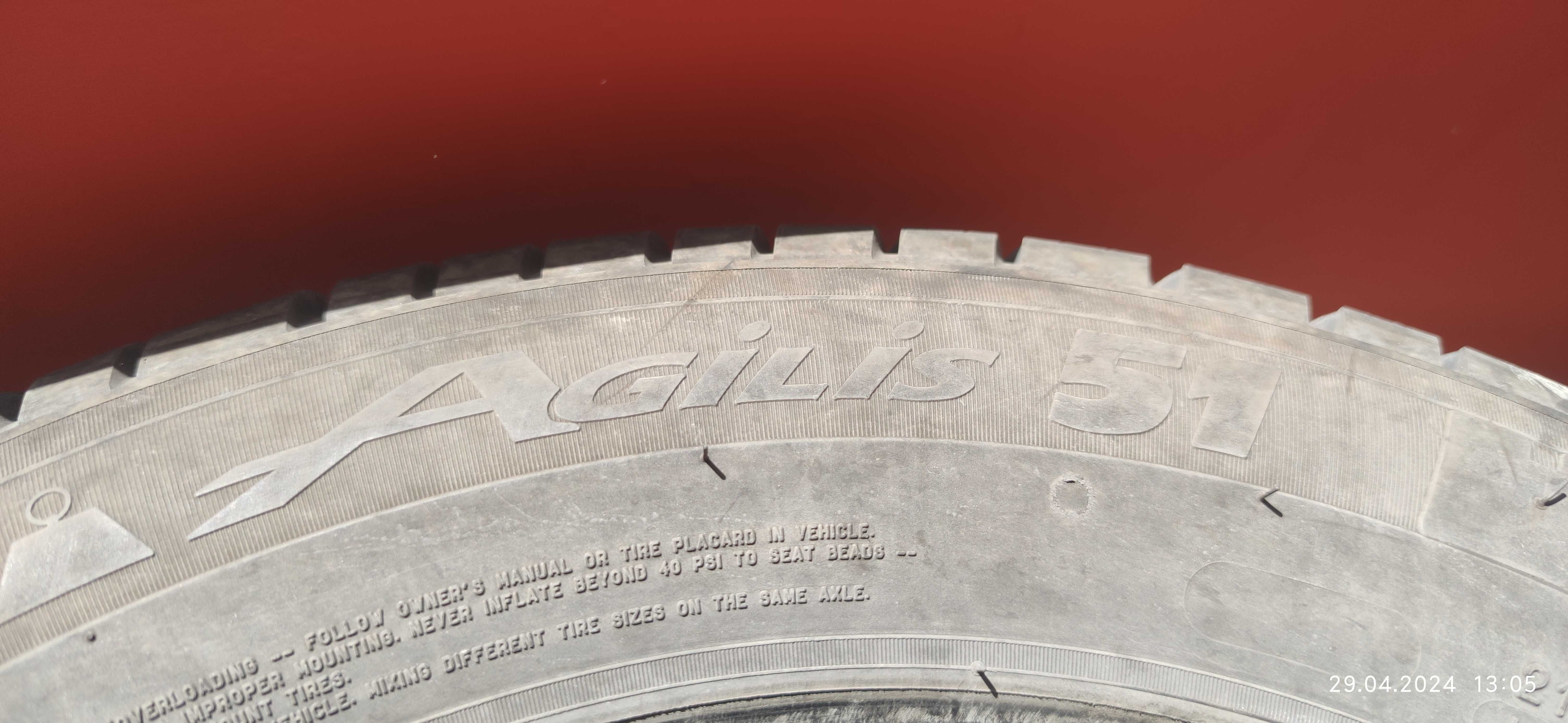 Продавам летни гуми Michelin Agilis 51 R16C 215/65 106/104T