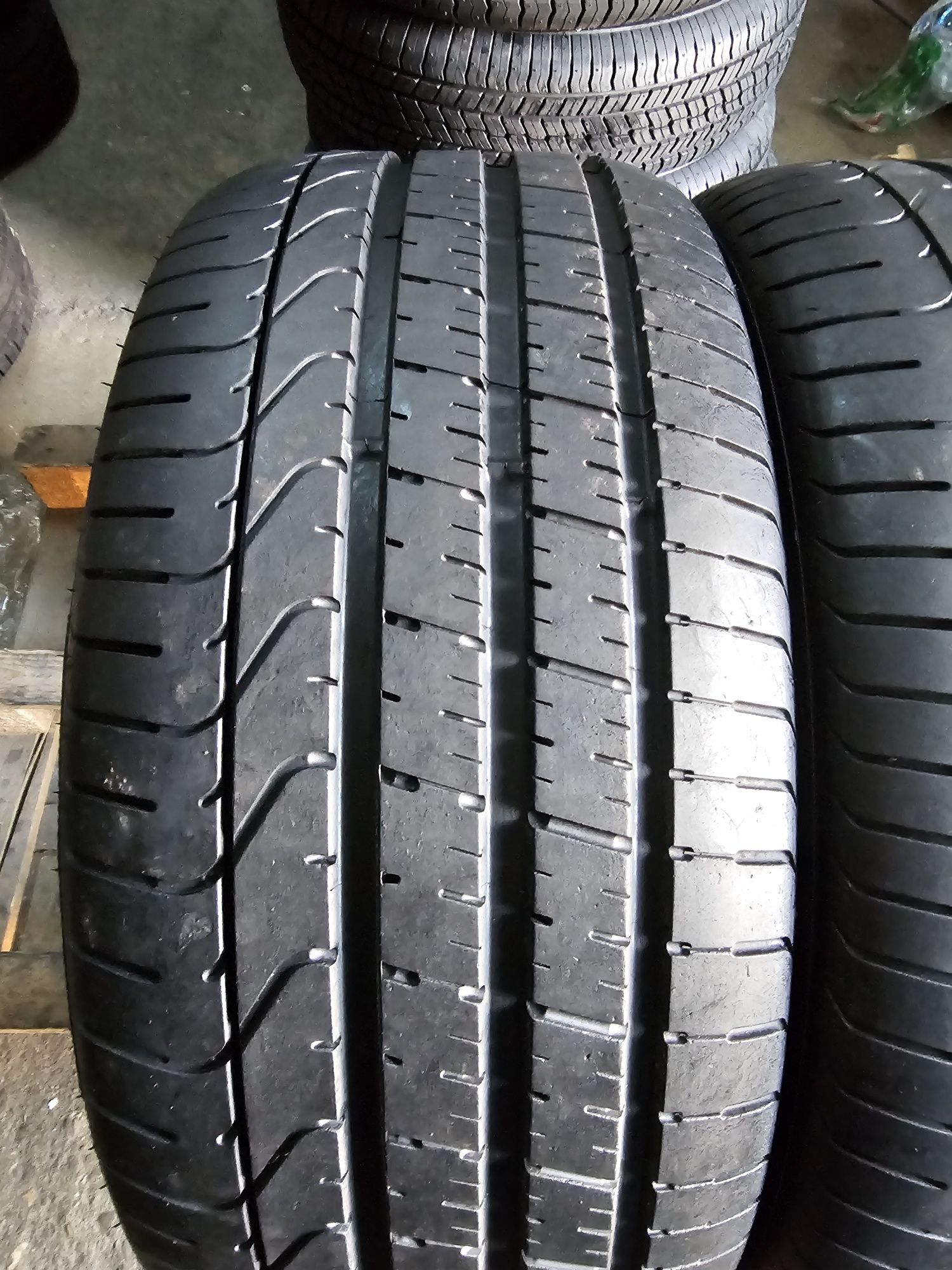 2 anvelope vara 295 45 20 Pirelli Runflat