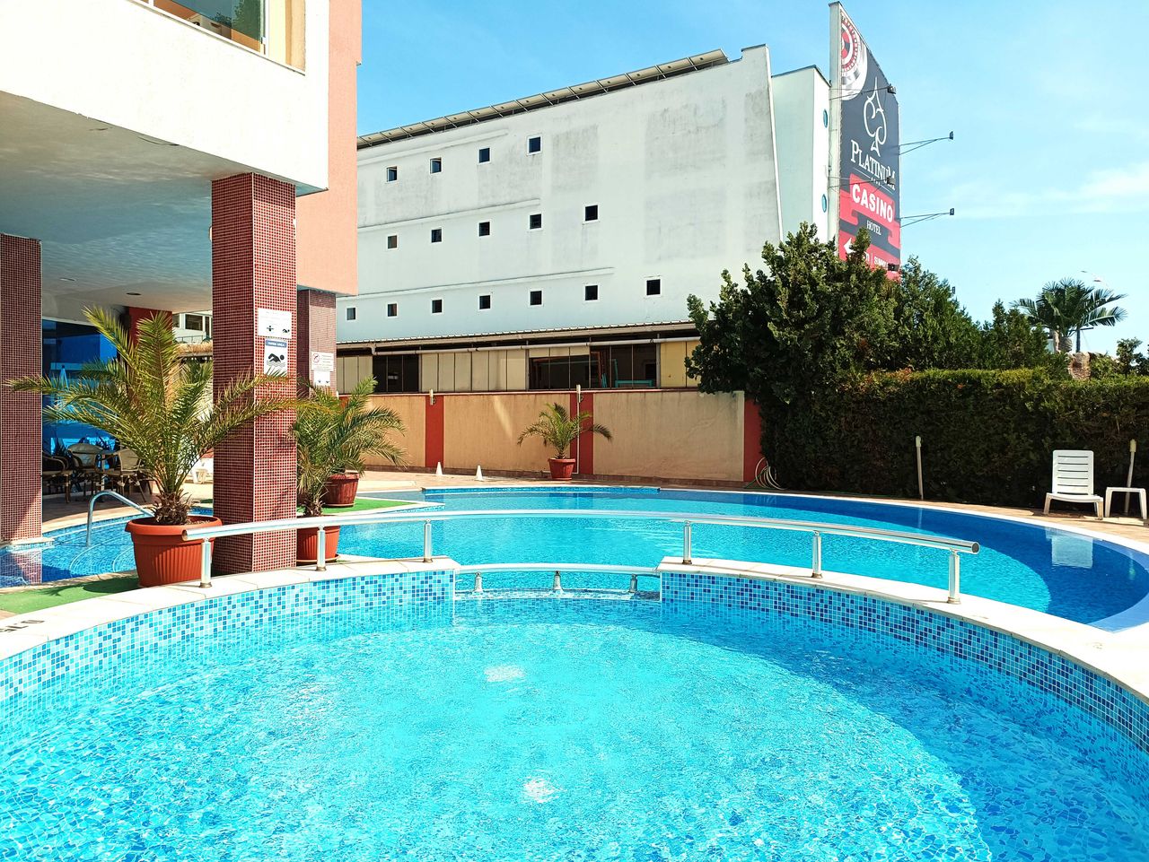 Продава се Двустаен апартамент в к.к. Слънчев бряг - 90 кв.м за 976 €/кв.м - Снимка #12