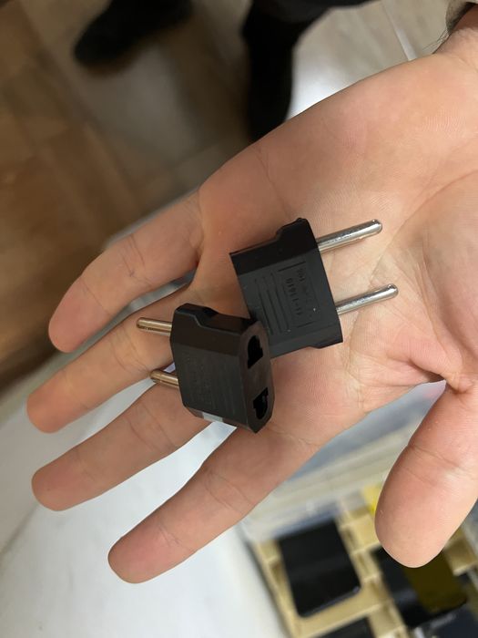 Adaptor Priza UK Anglia Usa America Noi Slim Fin Mini