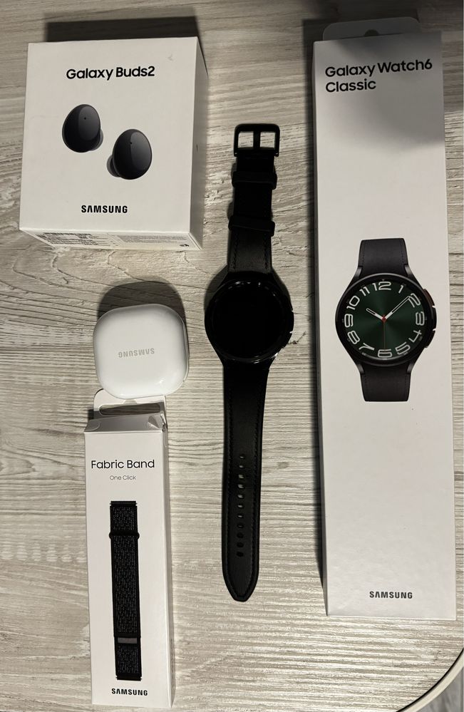 Galaxy Watch 6 clasic si galaxy buds 2