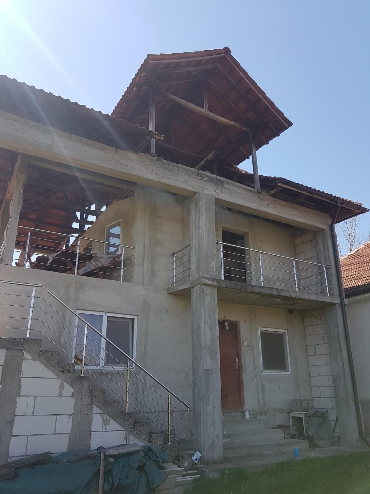 Vând două case în aceeași curte. Floresti, județul Mehedinți