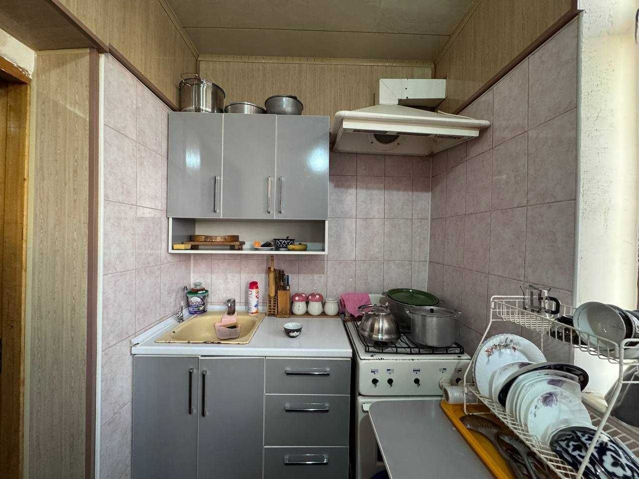 3 хоналик квартира 4 этаж кирпичный дом, мелодия , мезон маркет