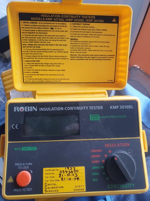 Robin sunt 3 multimetre Fluke profesionale descrise mai jos functii.