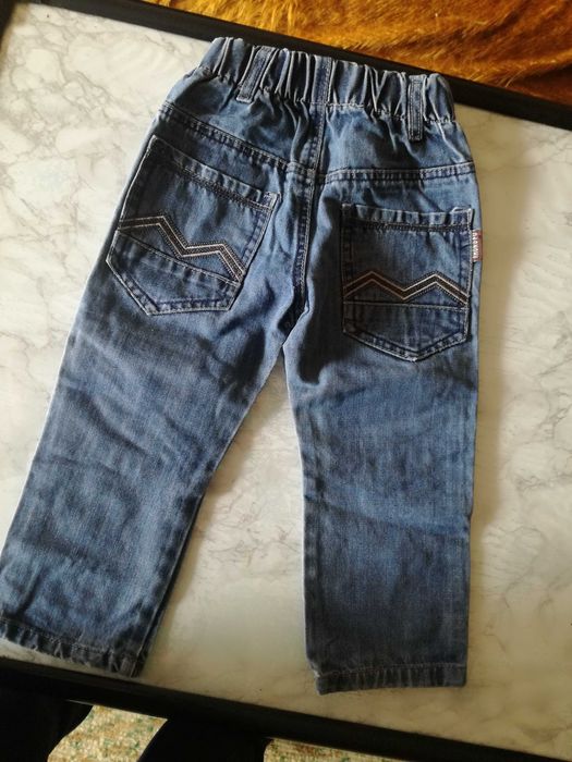 Продавам детски дълги панталонки