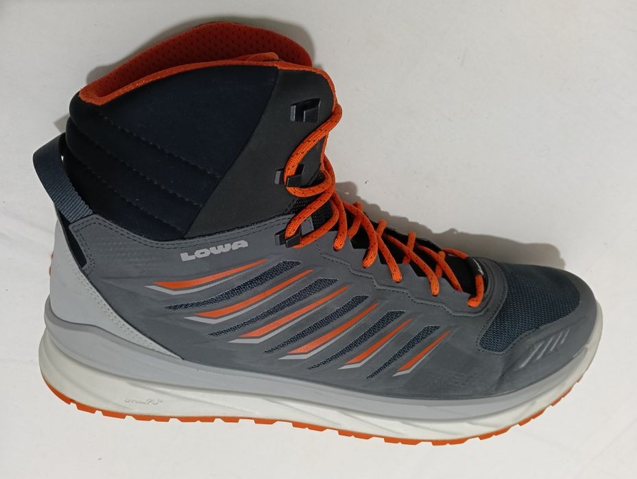 48,5 Ghete Lowa Axis Mid Gore-tex masura 48,5