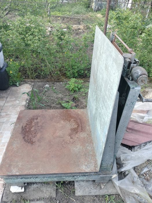 Cântar mecanic, până la 500 kg.