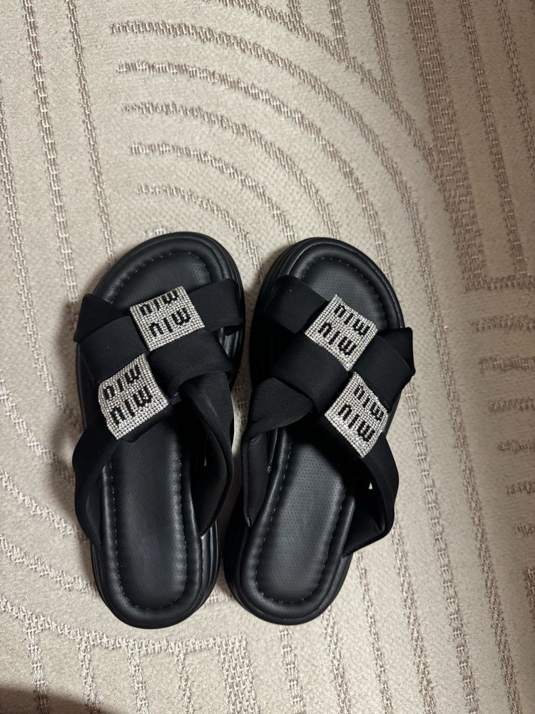 Дамски чехли Miu Miu