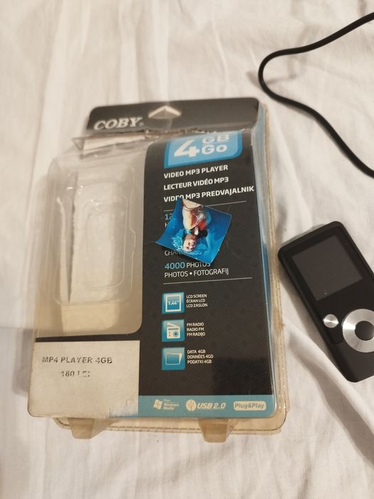 Vând mp 3 player nou