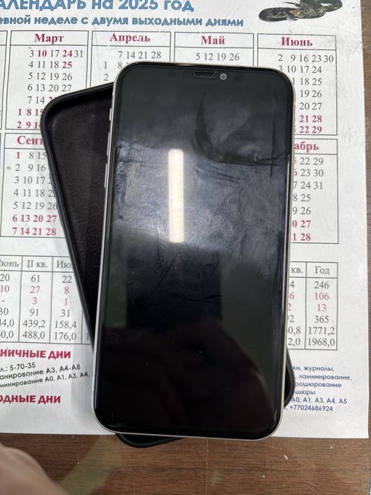 Продам  айфон  11.