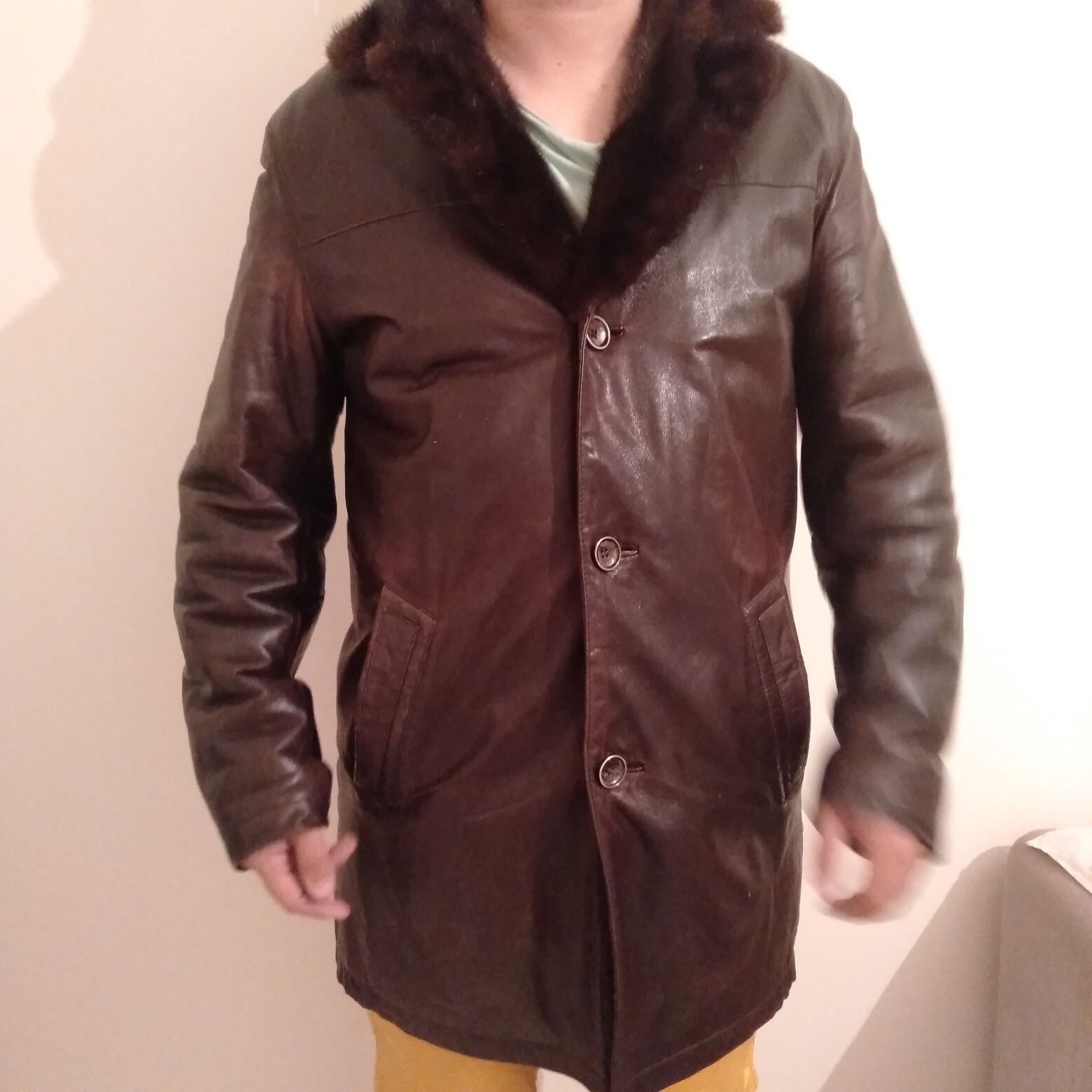 Зимняя кожаная куртка, размер L