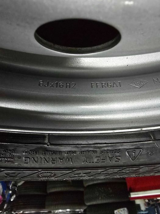 Jante Opel Vivaro Renault Anvelope All Season Continental 215 65 16C