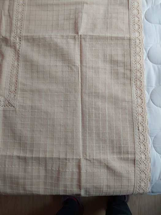 Покривка за маса от лен