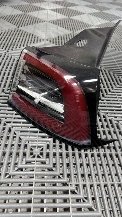 Stopuri comlete tesla model 3 stanga dreapta usa incarcare haion aripa