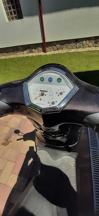 scuter/moped 49 cm3