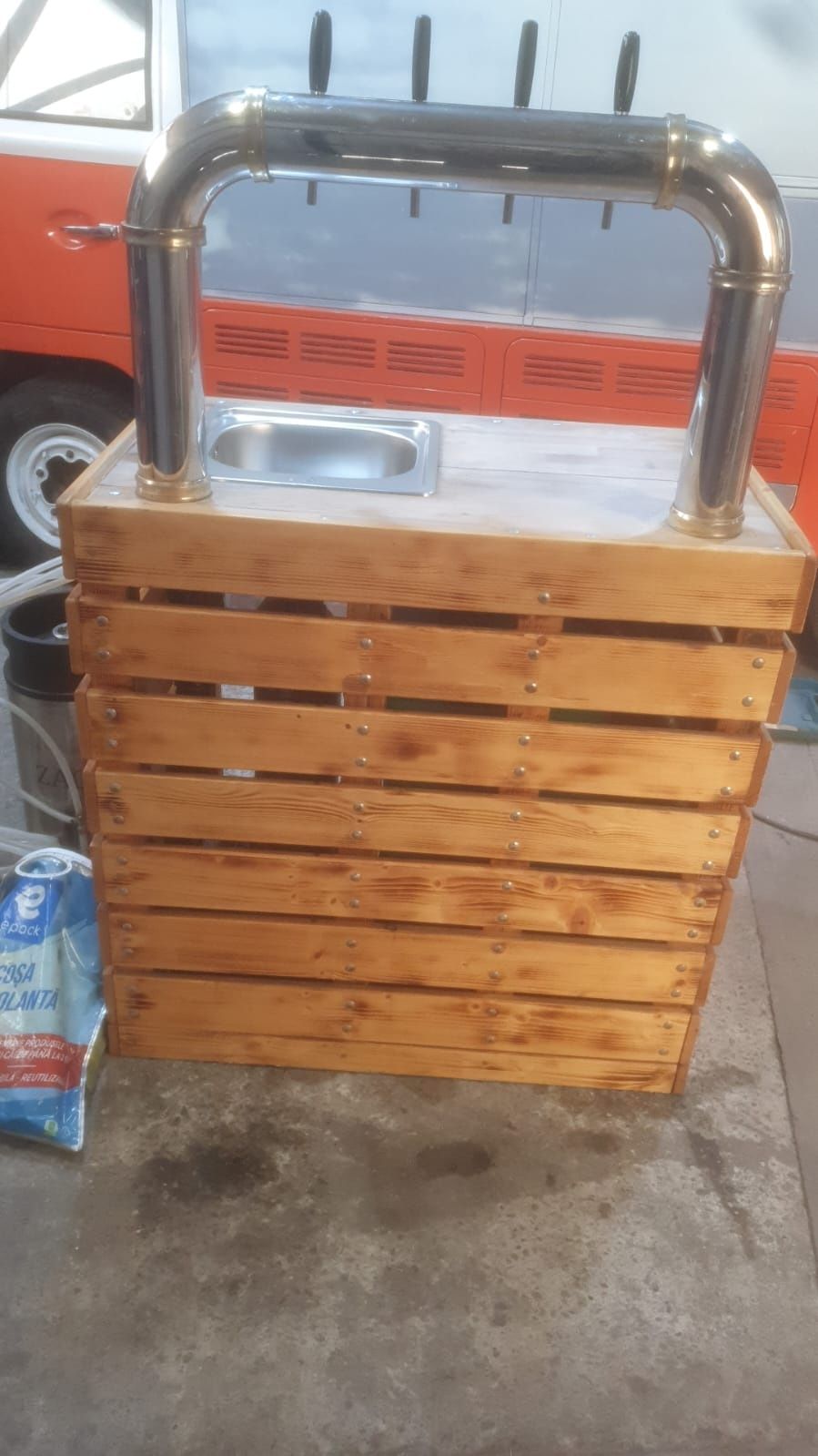 Minibar dozator bere 4 cuple
