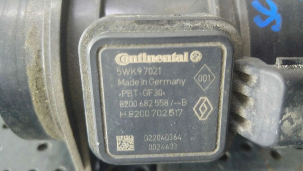 Debitmetru aer 1.9 dci renault scenic 3 5wk97021 8200682558b h8200702517
