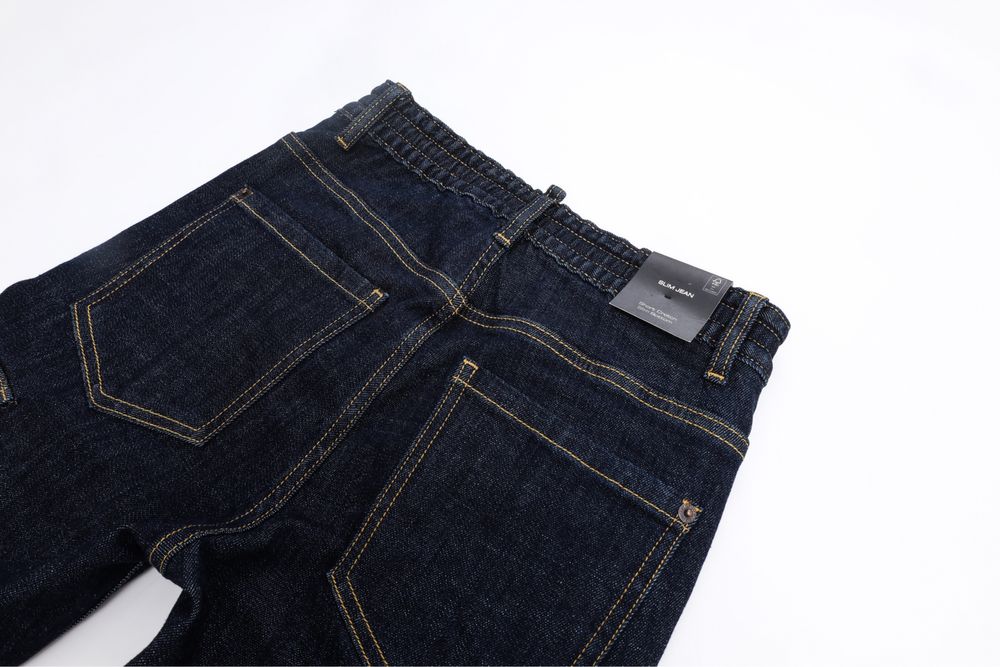 Blugi Dsquared colectie noua