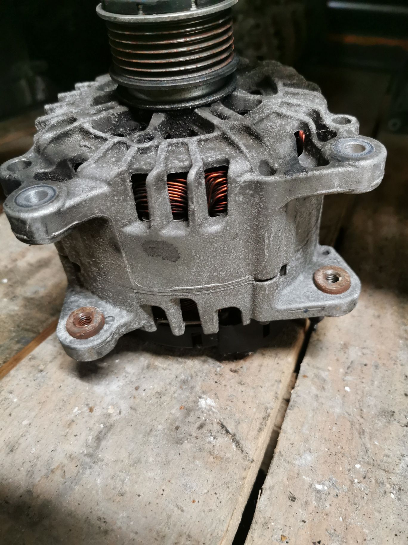 Alternator 140A 1.2 tdi cfw vw polo 6r 2011 75 cp