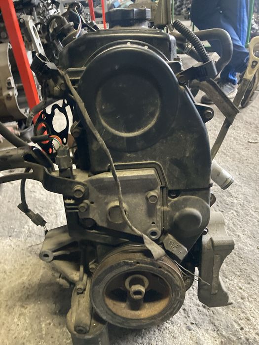 Mitsubishi Pinin 1.8i 2004 година Двигател