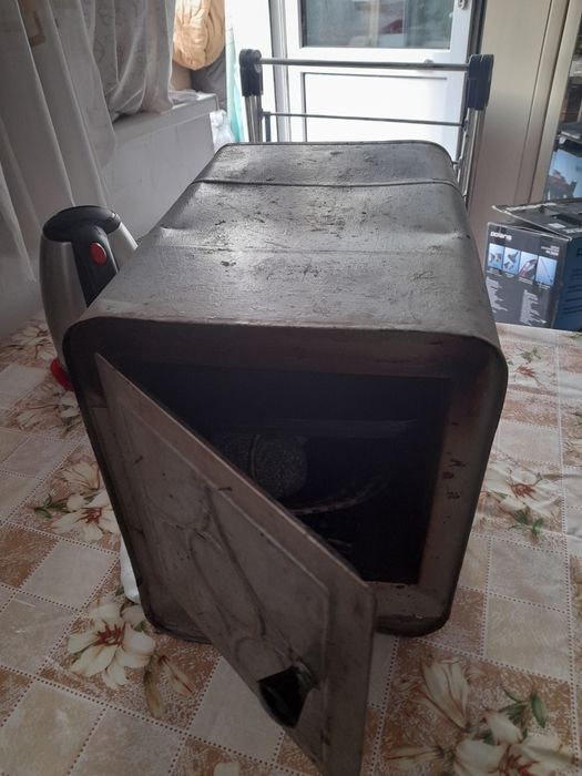 Продам электрическую духовку