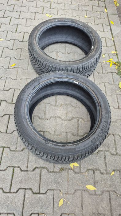 Продавам 2 всесезонни гуми MICHELIN 255/45R20 101W CROSSCLIMATE 2 SUV