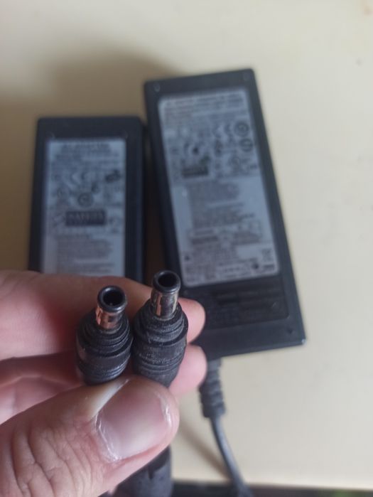 Incarcator alimentator laptop tv Samsung 19v 2,1A 3,16A