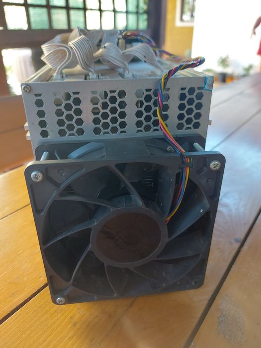 Antminer L3+ submodel 504M