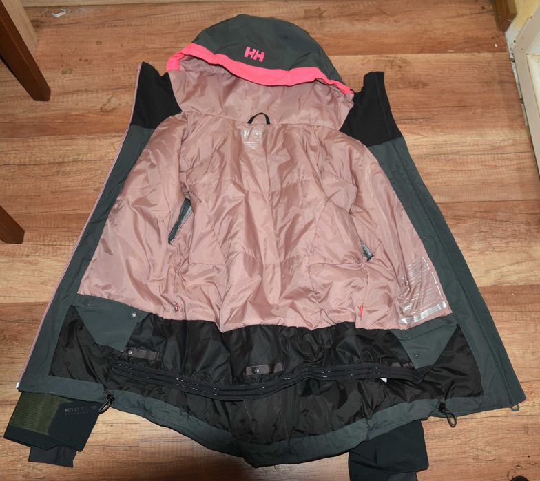 Helly Hansen ULLR дамско ски яке размер М