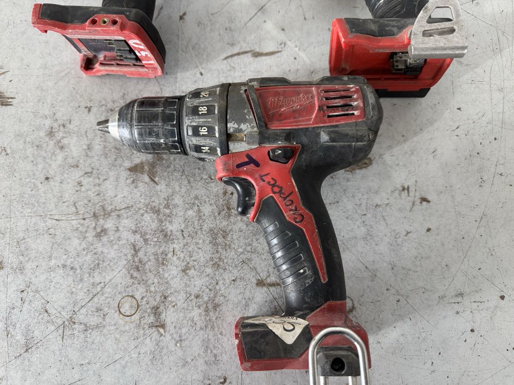 Винтоверт - Milwaukee 18 V li on (развалени)