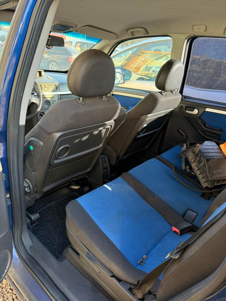 Opel meriva на части