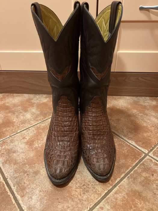 Дамски ботуши от крокодилска кожа