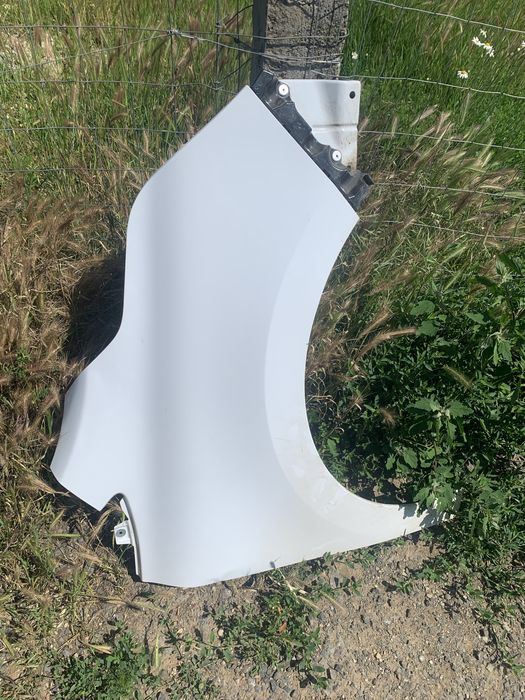 Aripa fata Renault Kangoo partea dreapta an 2020/2021/2022/2023/2024/