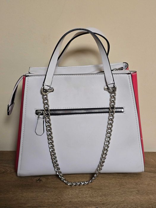 Guess оригинална дамска чанта