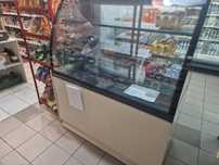 Vitrina rece 
70 cm adâncime
160 cm înălțime
Preț: