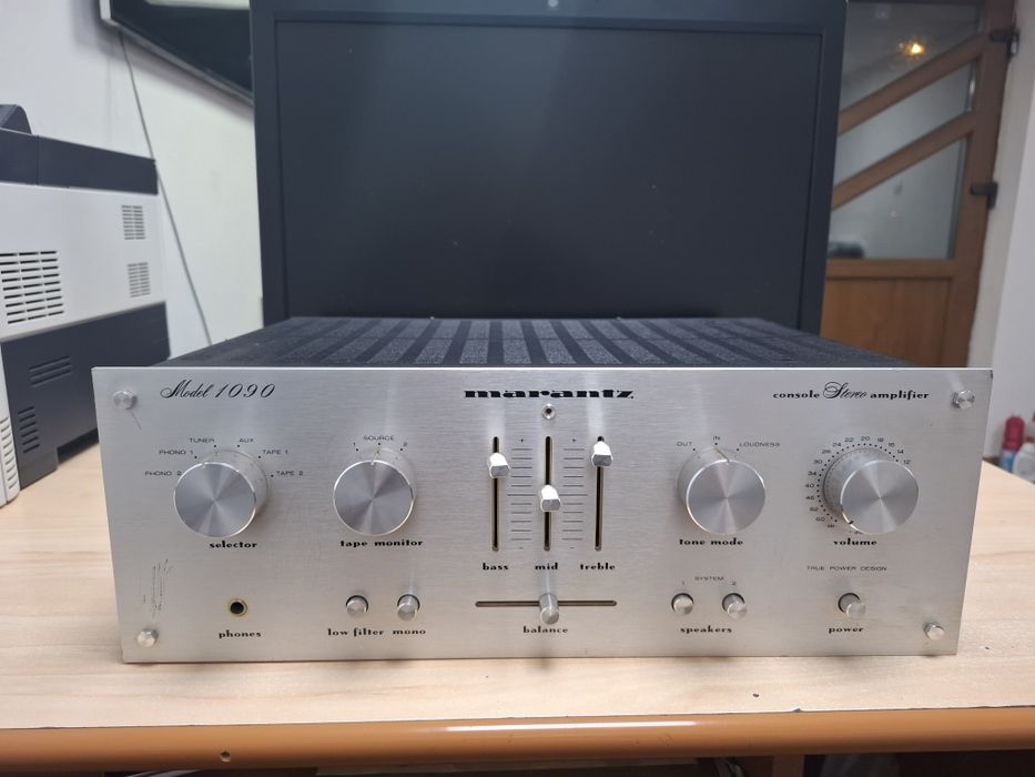 Marantz model 1090