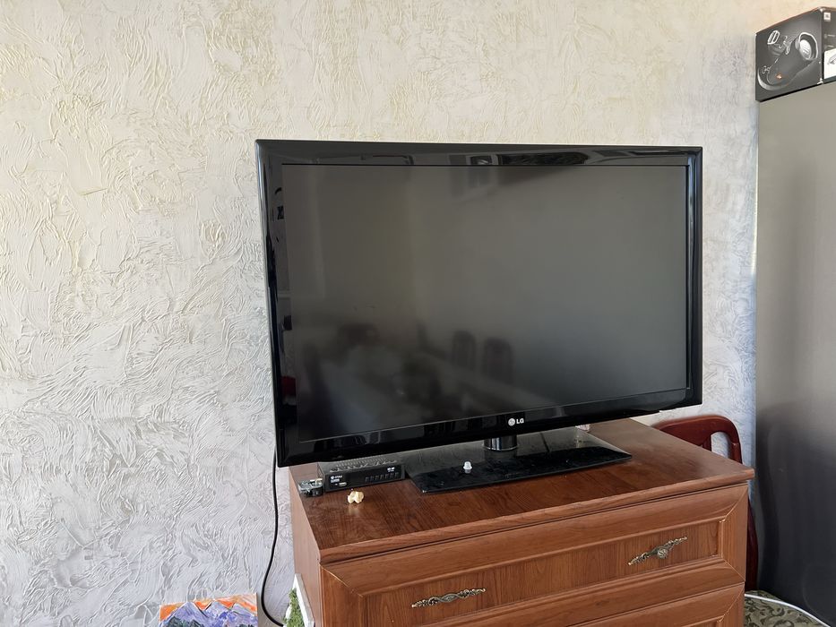 Продается телевизор LG