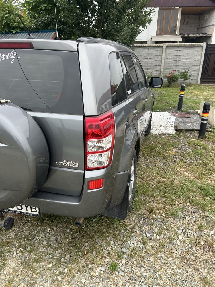 De vinzare suzuki grand vitara