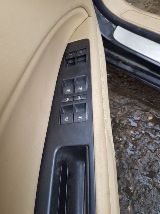 Consola Butoane Actionare Geamuri Stanga Fata Sofer VW Phaeton 2002 - 2010