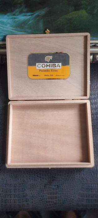 Кутия от пури COHIBA