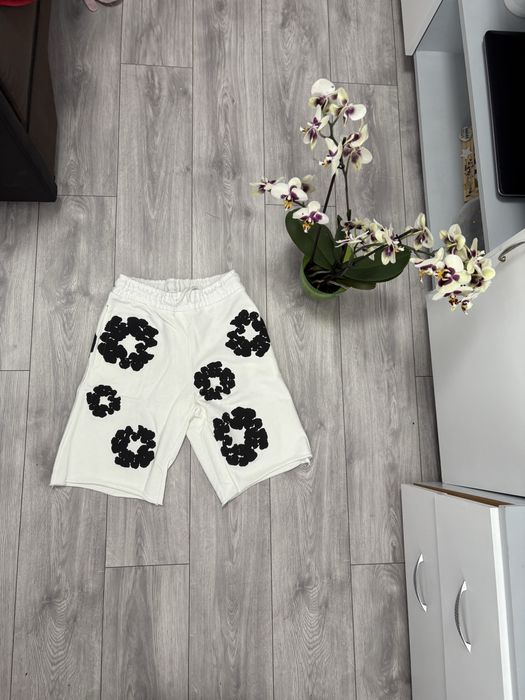 Pantaloni denim tears mărimea xs