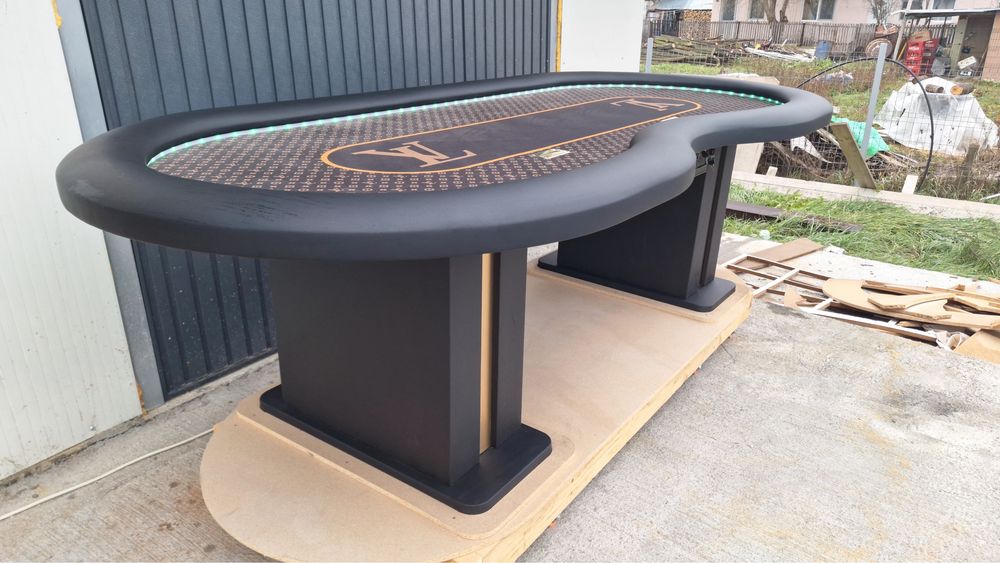 Masa Poker L O U I S  V U I T T O N la comanda CustomTables.eu stoc