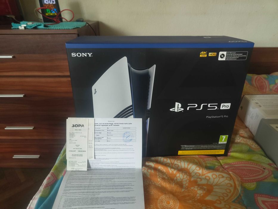 PlayStation 5 Pro Digital Edition неразопакован с 11 месеца гаранция