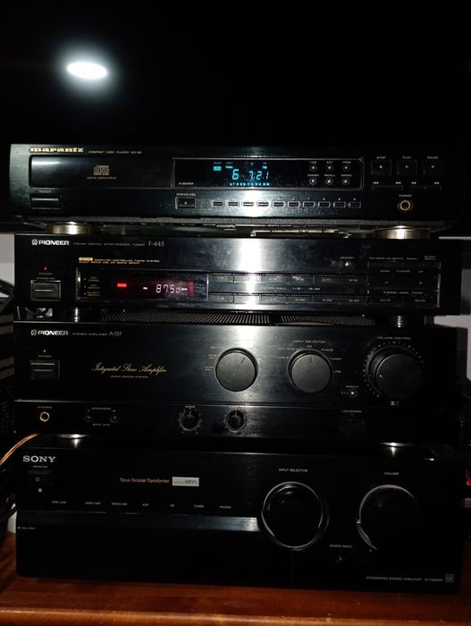 Fermoar; Denon DCD-201SA ; Marantz PS110 , CD53