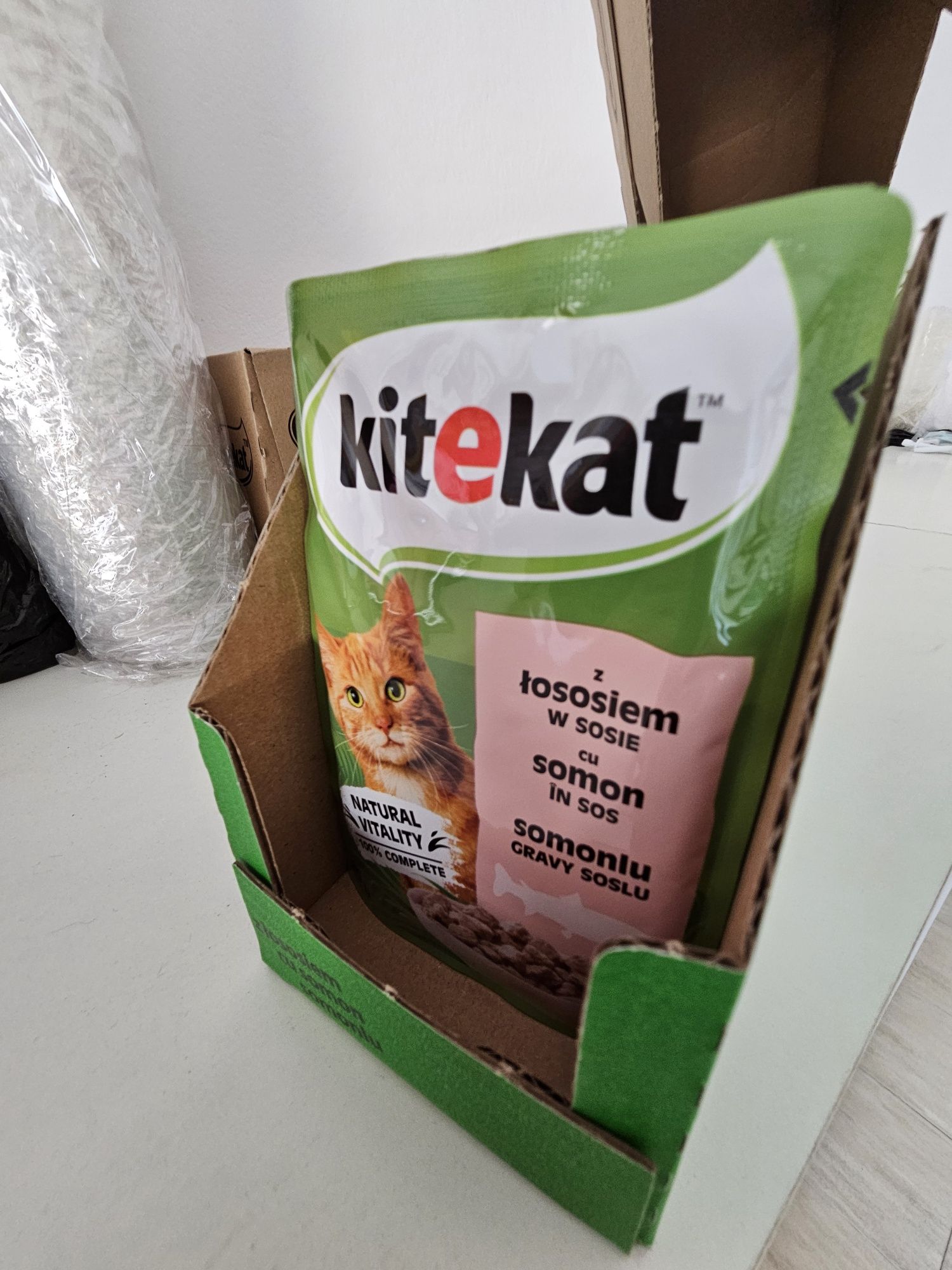 Mancare pentru pisici Kitekat  - 50 plicuri
