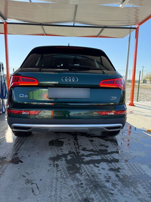 Audi Q5 quattro panoramic