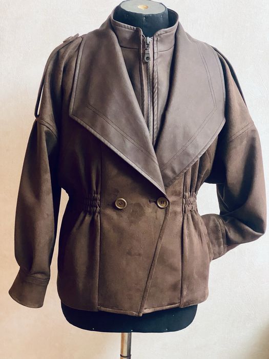 Продам бомбер  из искусственой замши  с отделкой из экокожи