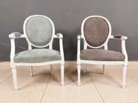 Две Кресла в стил Louis XVI новотапицирани в дамаска Букле