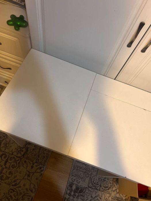 masuta de machiaj ikea