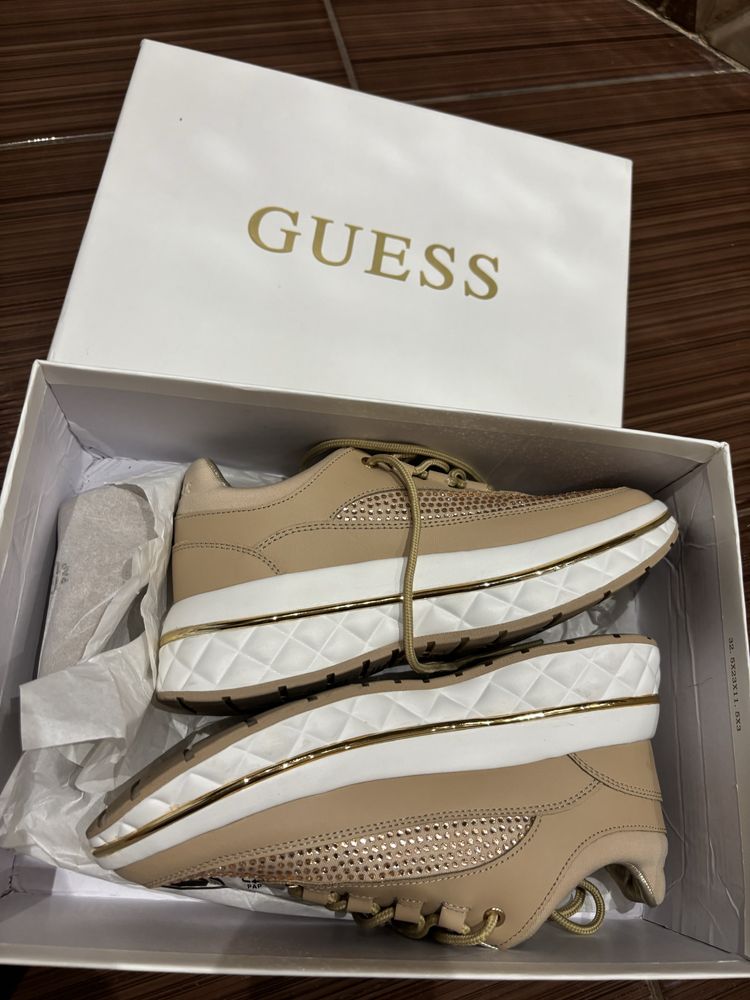 Guess Kyra сникърси 38